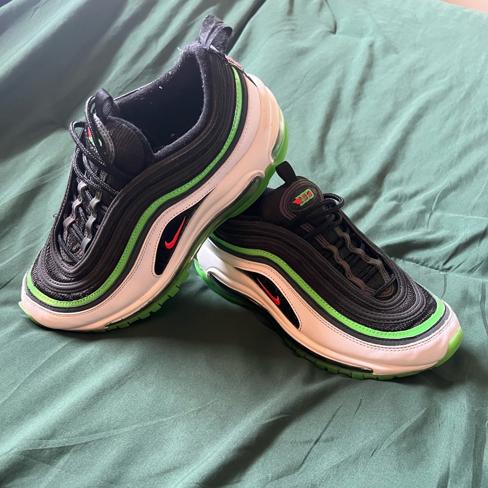 Like new Nike AirMax 97 Dallas home